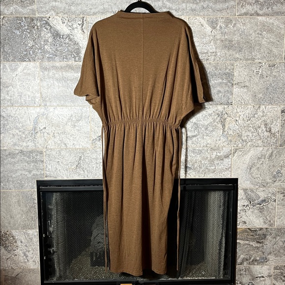 💥HP💥PROLOGUE Turtleneck Bat Wing Midi Dress – Medium – Brown/Tan - Picture 8 of 8